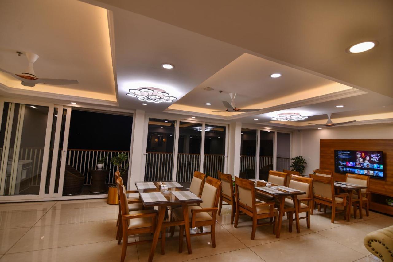 British County Resorts Anachal Экстерьер фото